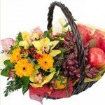 Fruit basket "Sweet Holiday" - image-0